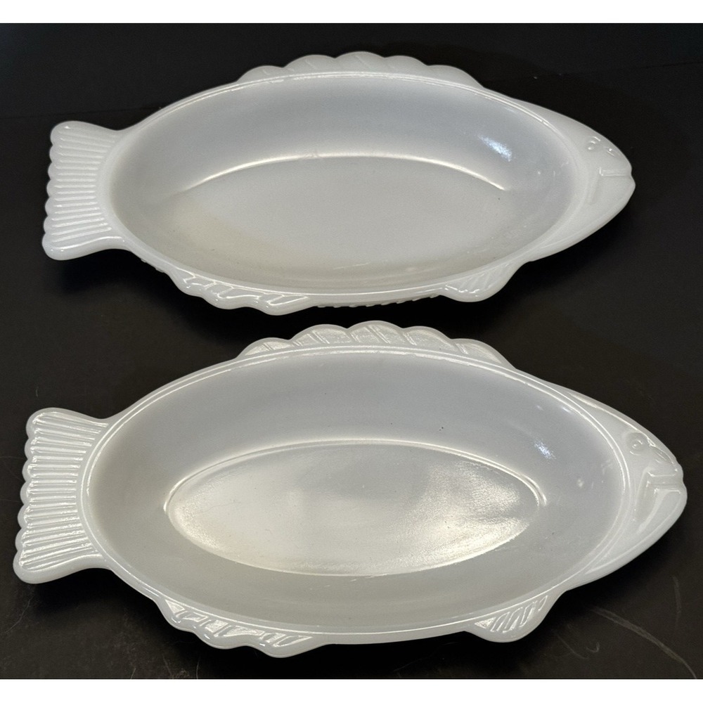 Vintage Glasbake Milk Glass Fish Shaped Baking Dishes J-2145 White Set of 2 USA